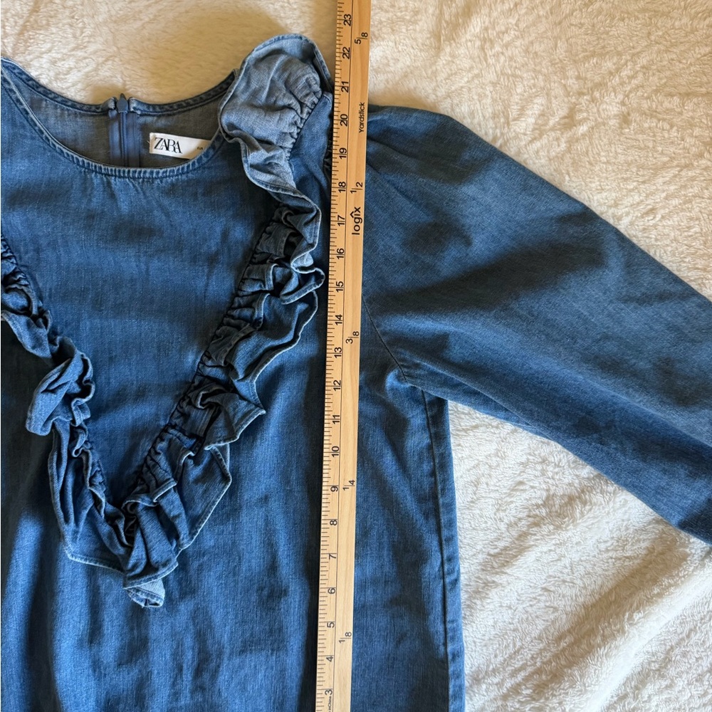 Zara chambray/Denim Blouse - Picture 9 of 10
